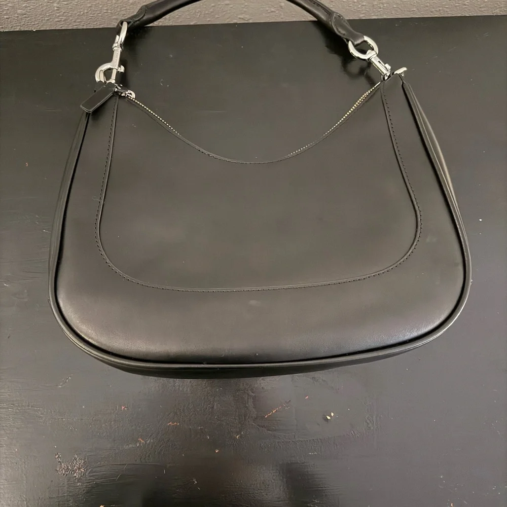 Marc Jacobs Black Crescent Hobo Bag - Picture 3 of 6
